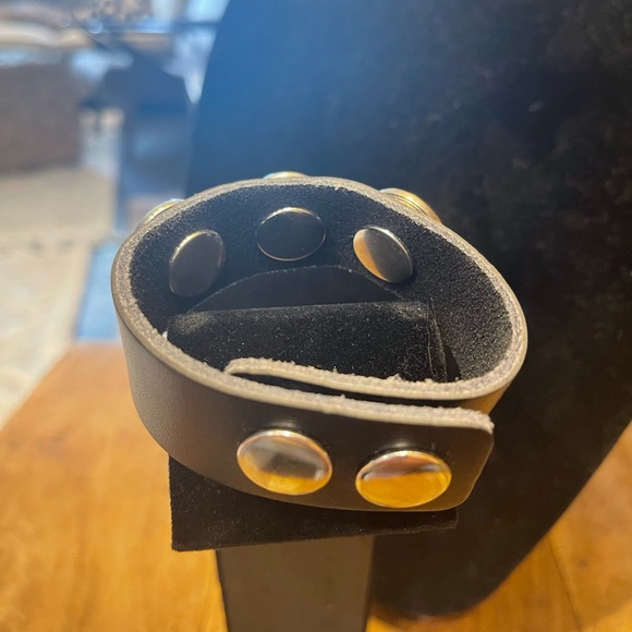 Paper Doll ROCK Cuff - Picture 6 of 11